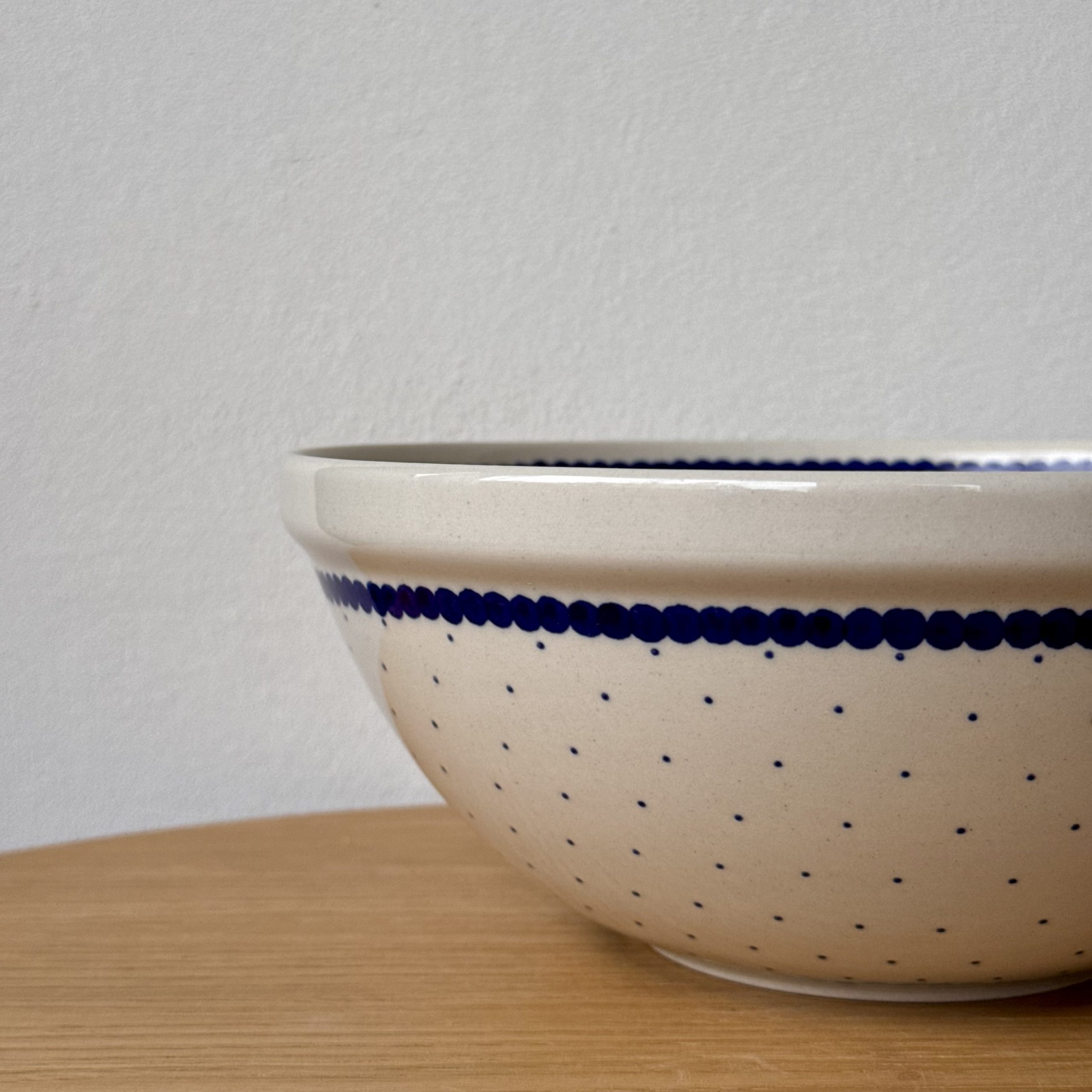 Miska ceramiczna (056) - śr 23,5cm - 61A Mini kropka niebieska - obrazek 2