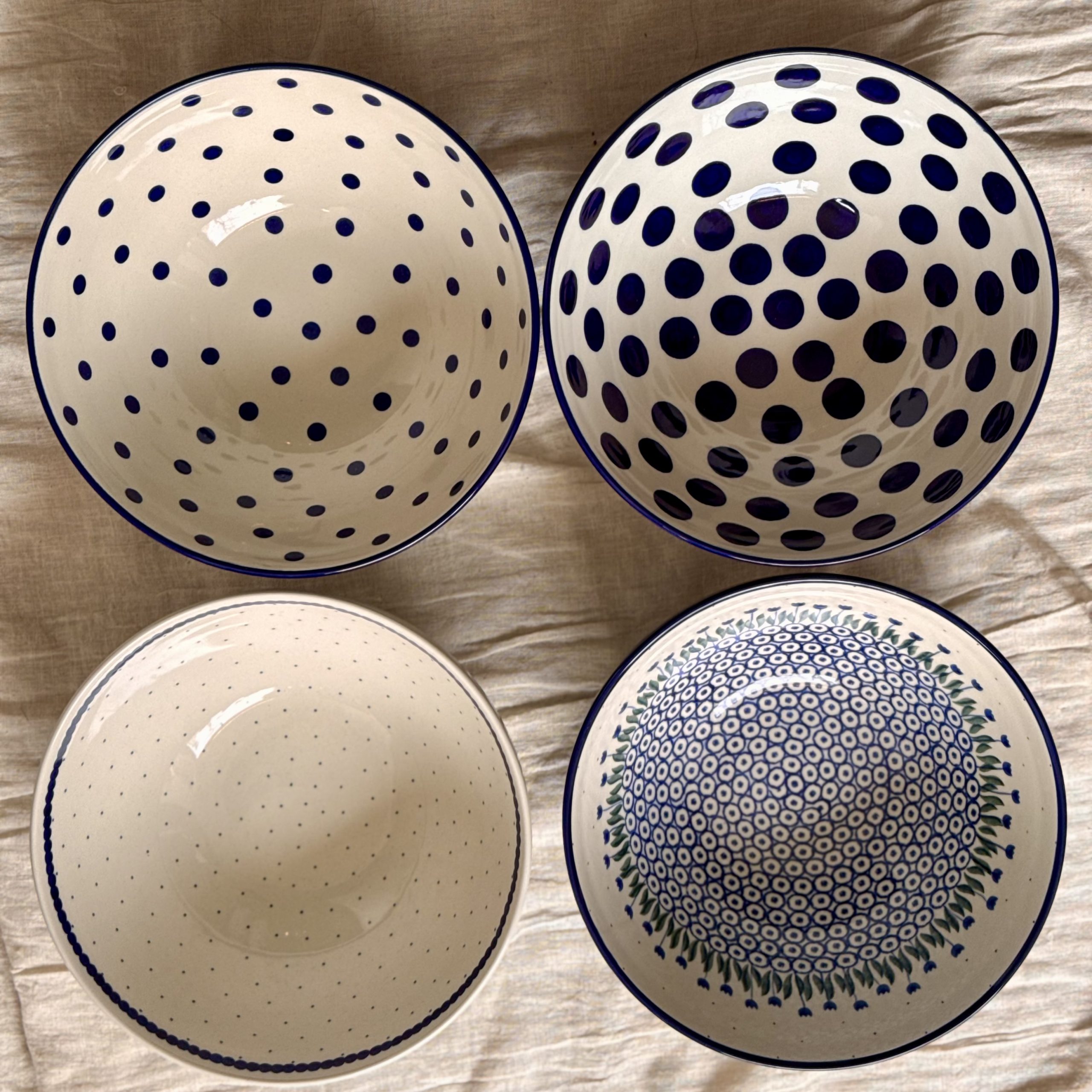 Miska ceramiczna (056) - śr 23,5cm - 61A Mini kropka niebieska - obrazek 4