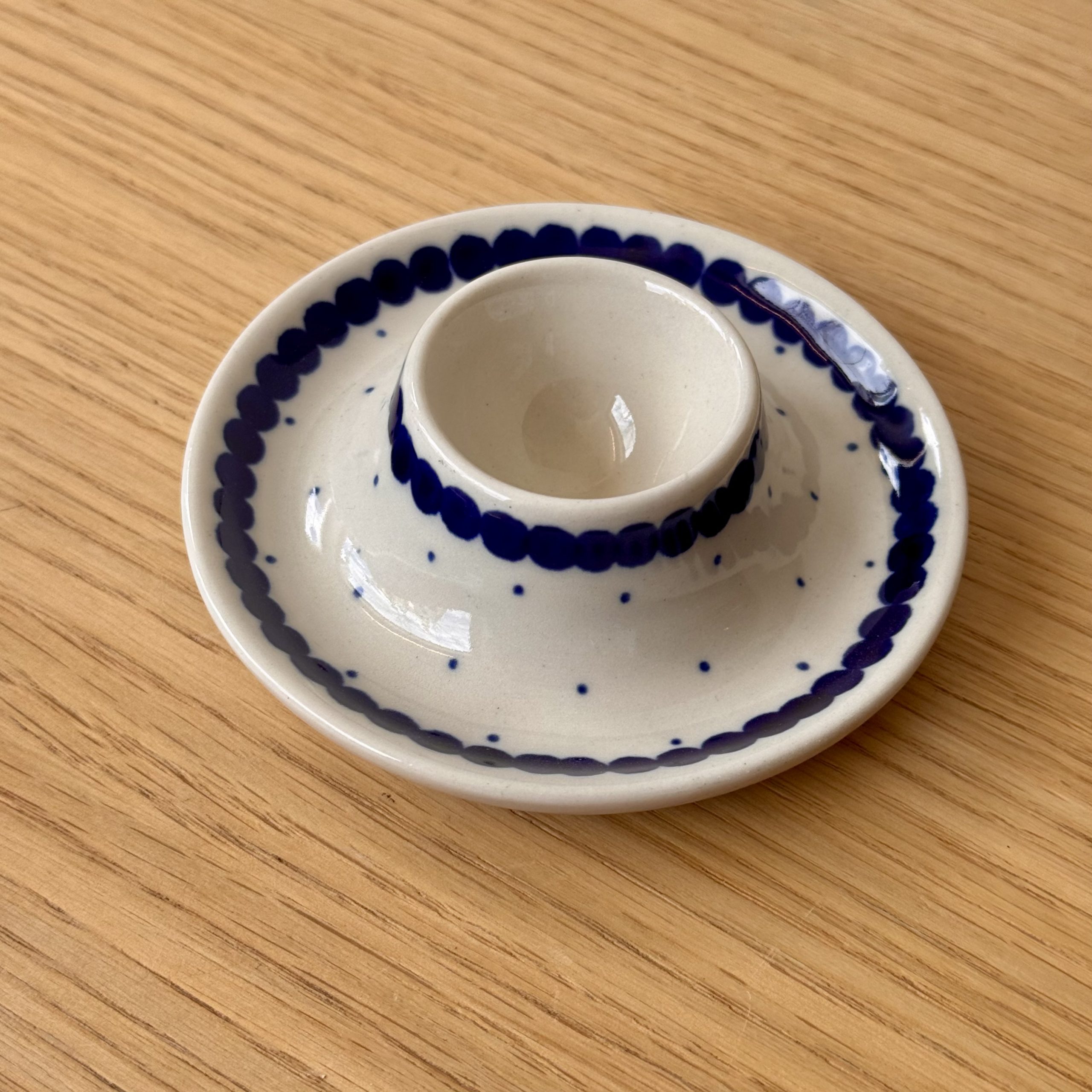 Podstawka na jajko (145) - śr 10 cm wys 3,5 cm - 61A Mini kropka niebieska - obrazek 3