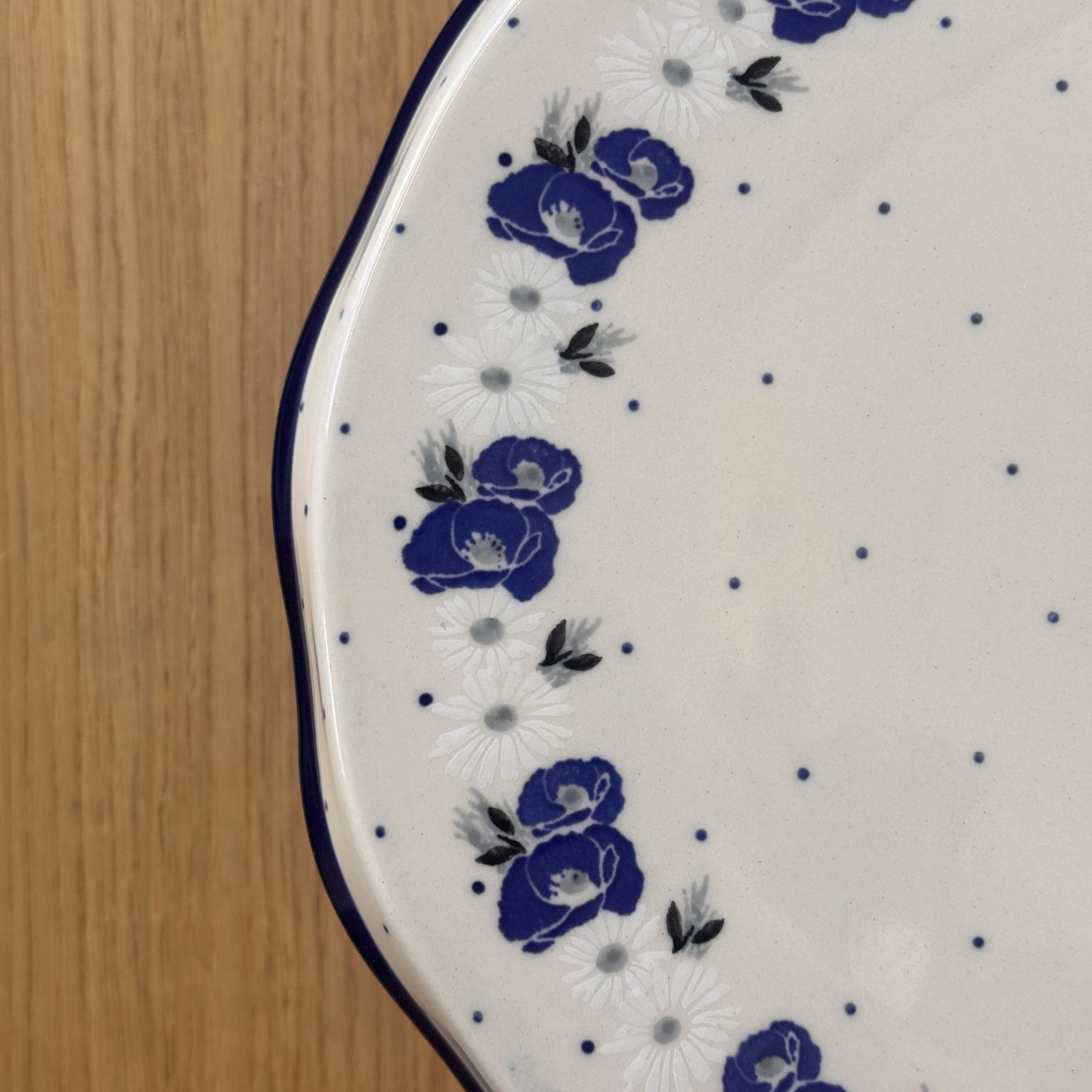 Tortownica ceramiczna (148) - śr 29 cm wys 13 cm - 2661X Niebieskie maki - obrazek 3