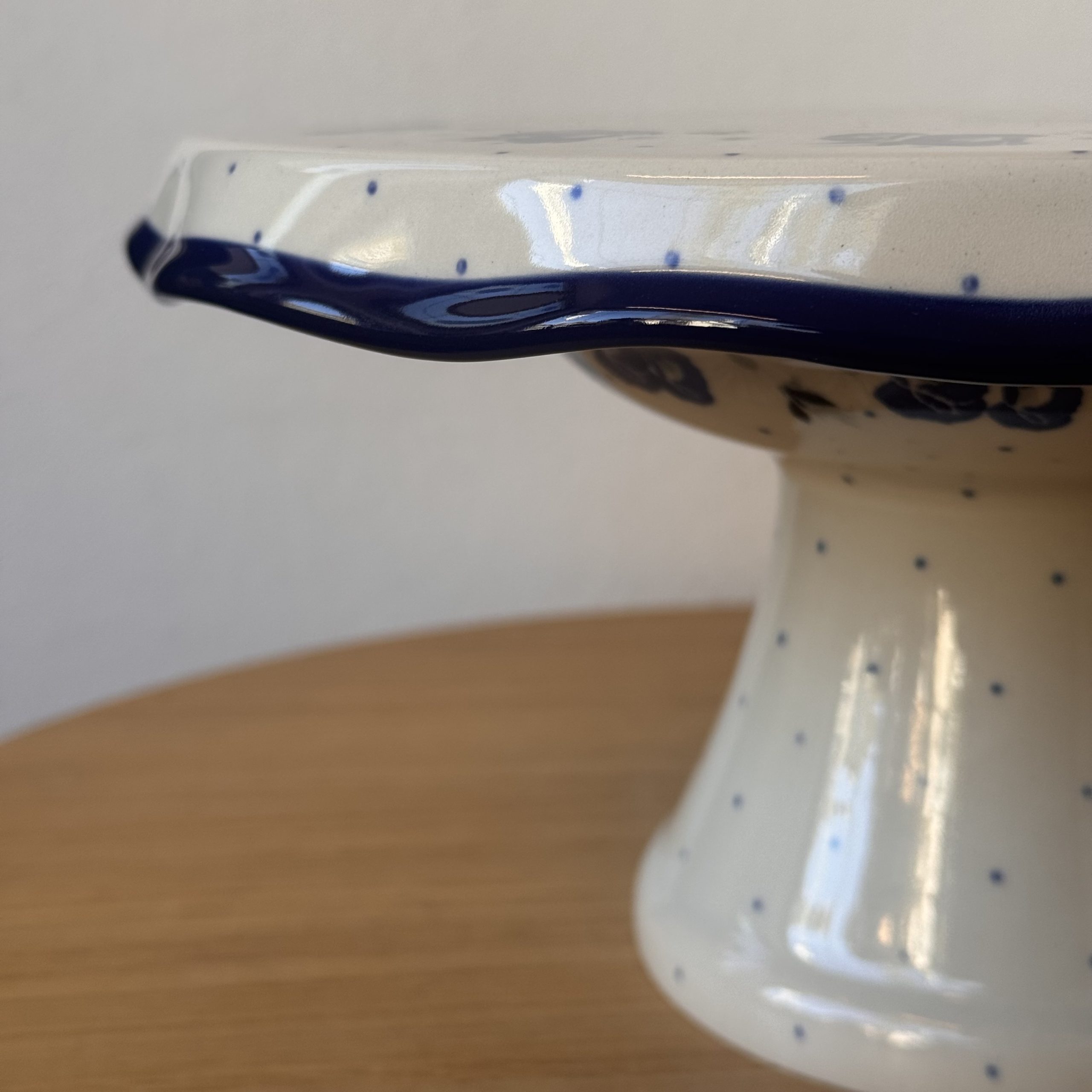 Tortownica ceramiczna (148) - śr 29 cm wys 13 cm - 2661X Niebieskie maki - obrazek 2