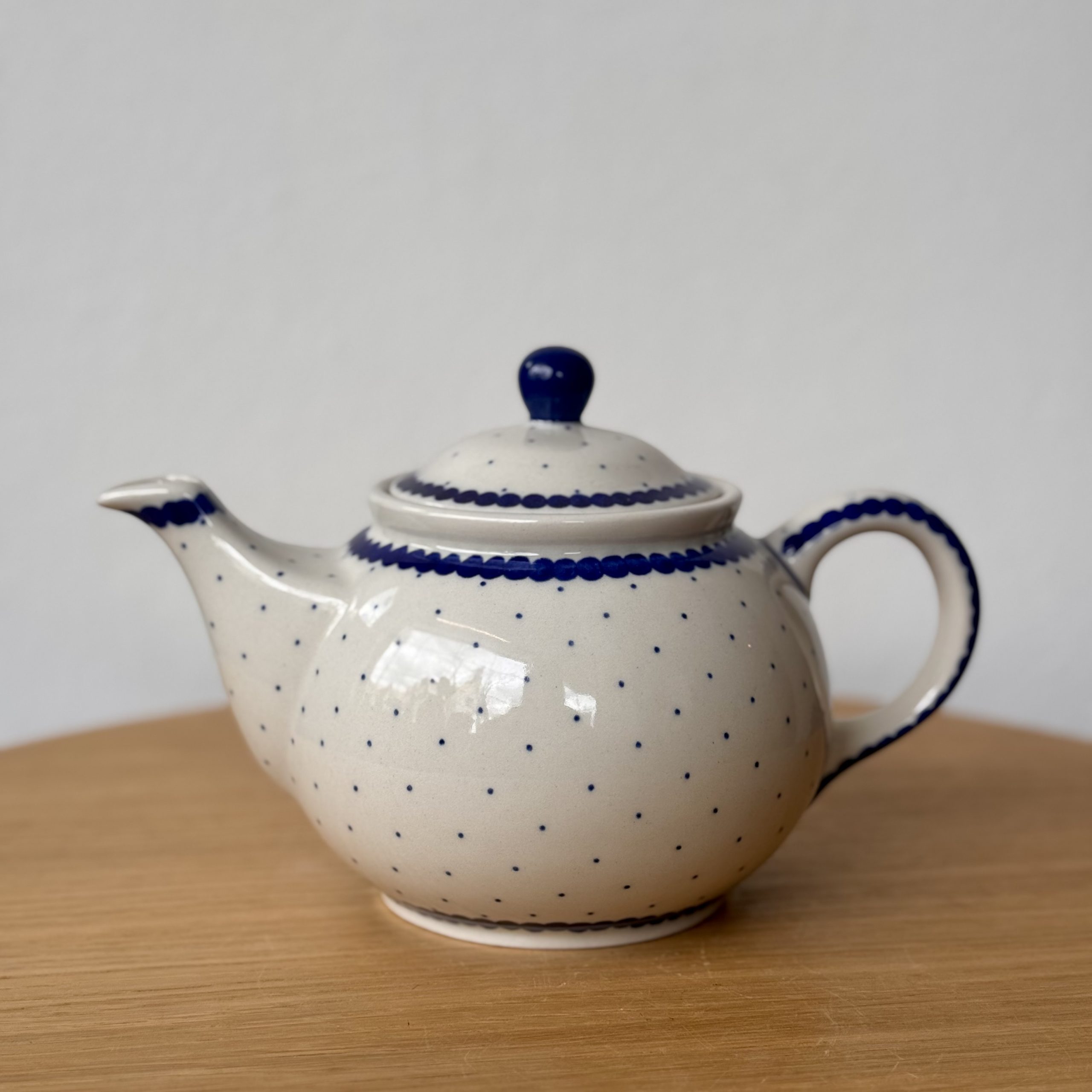 Czajnik (264) - 900 ml - 61A Mini kropka niebieska