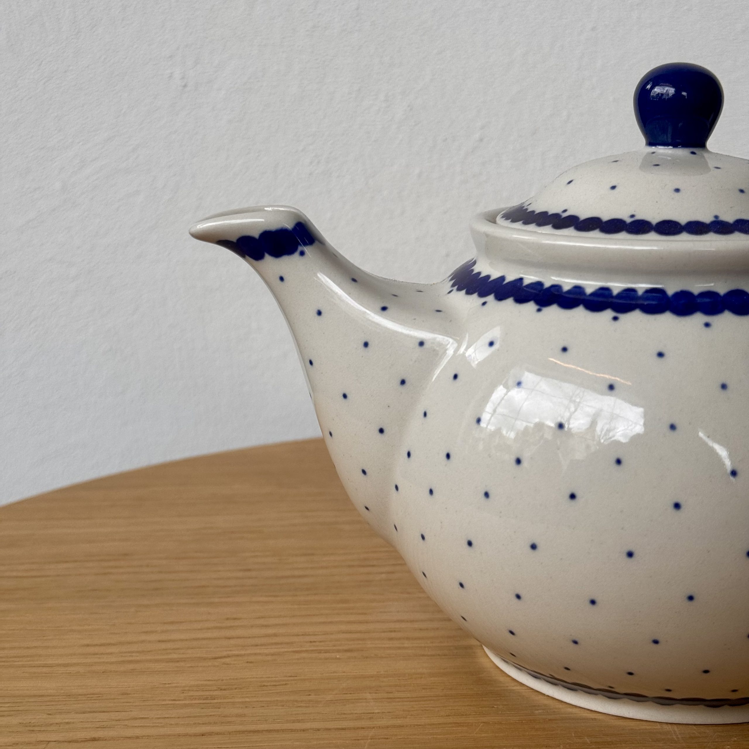 Czajnik (264) - 900 ml - 61A Mini kropka niebieska - obrazek 3