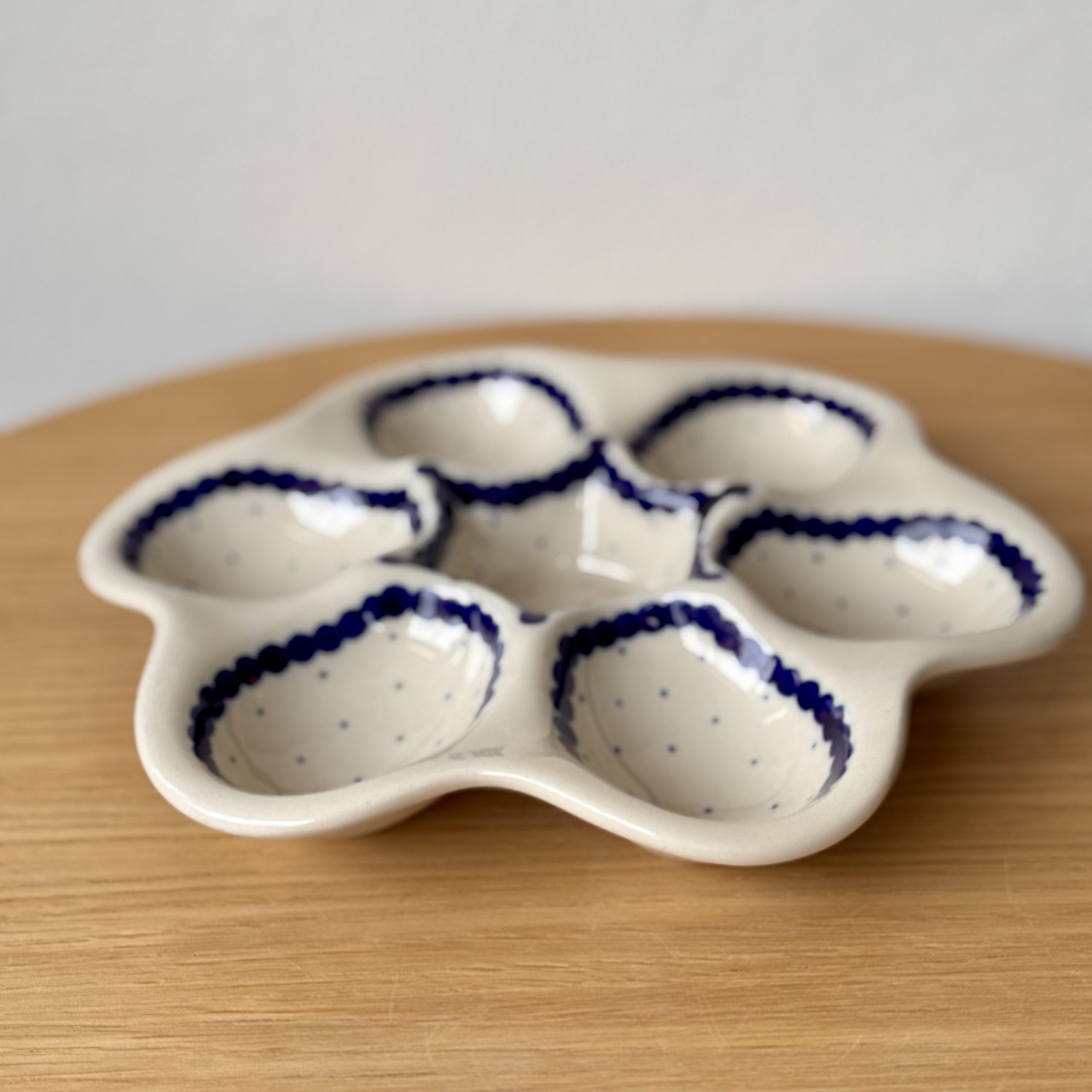 Talerz na jajka (747) - śr 22 cm - 61A Mini kropka niebieska - obrazek 3