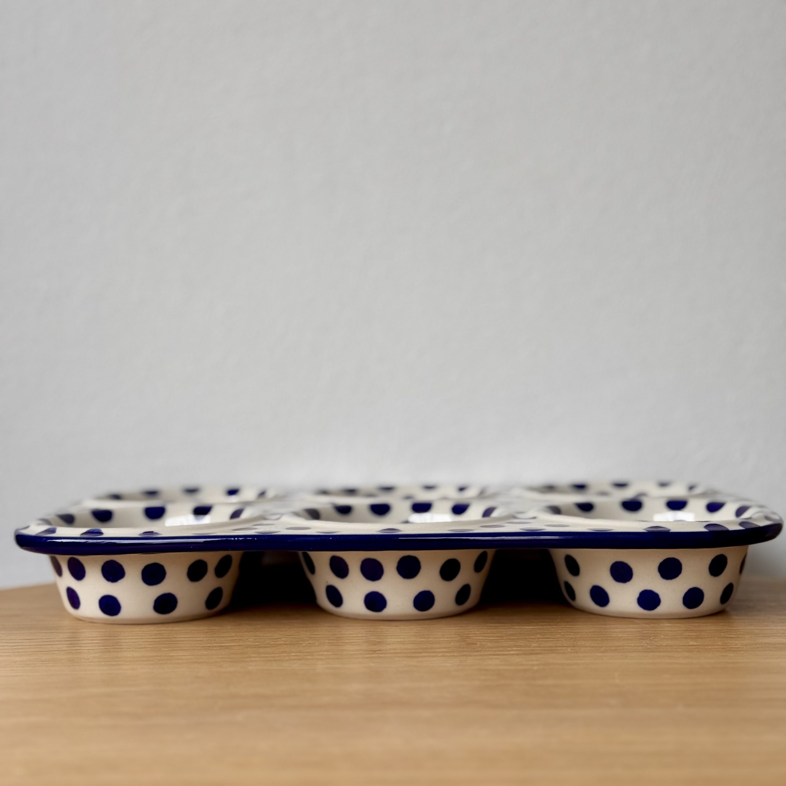 Ceramiczna forma na muffiny (811) - 29,5cmx20,5cm - 61X Kropki - obrazek 4