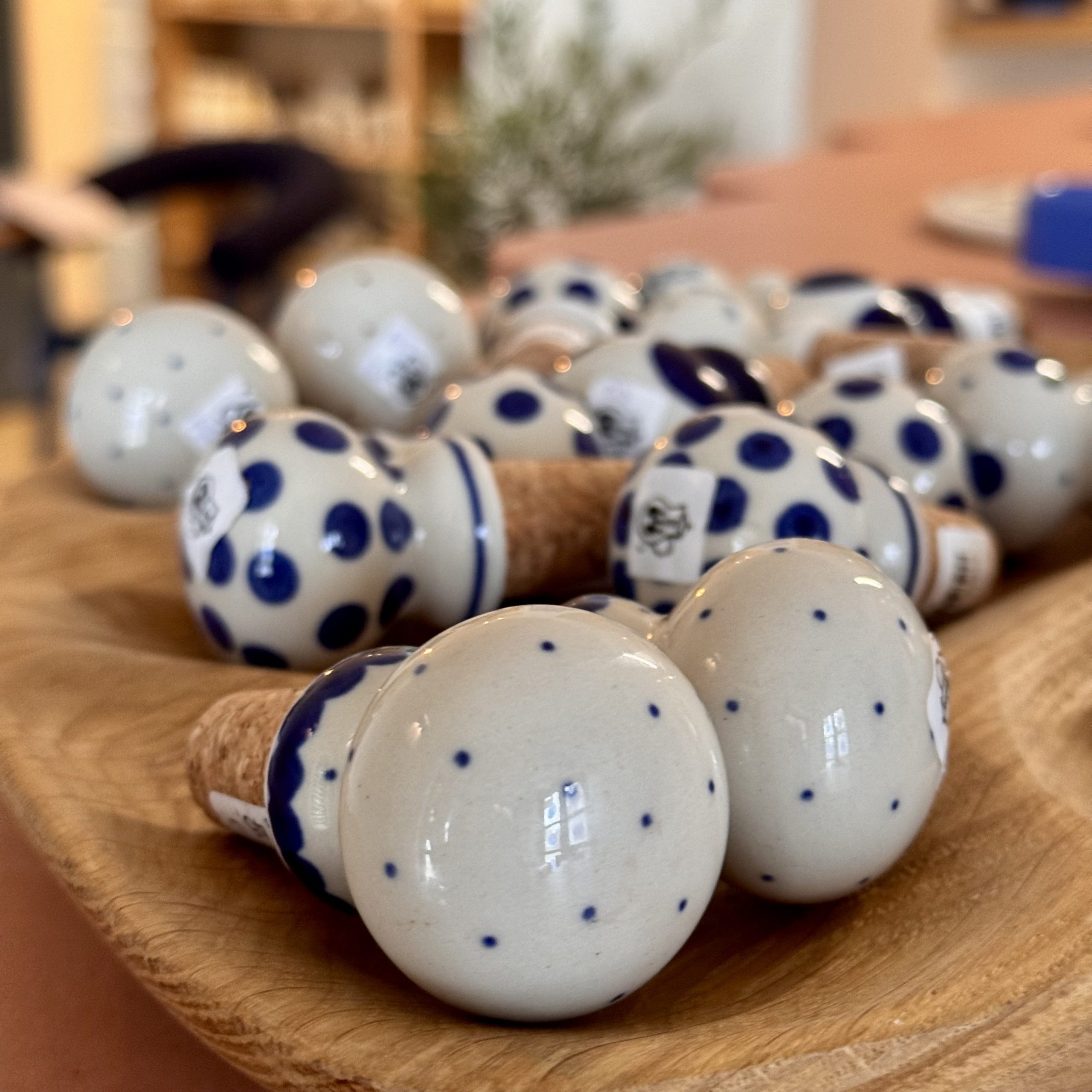 Korek do butelki (830) - wys 4 cm - 61A Mini kropka niebieska - obrazek 3