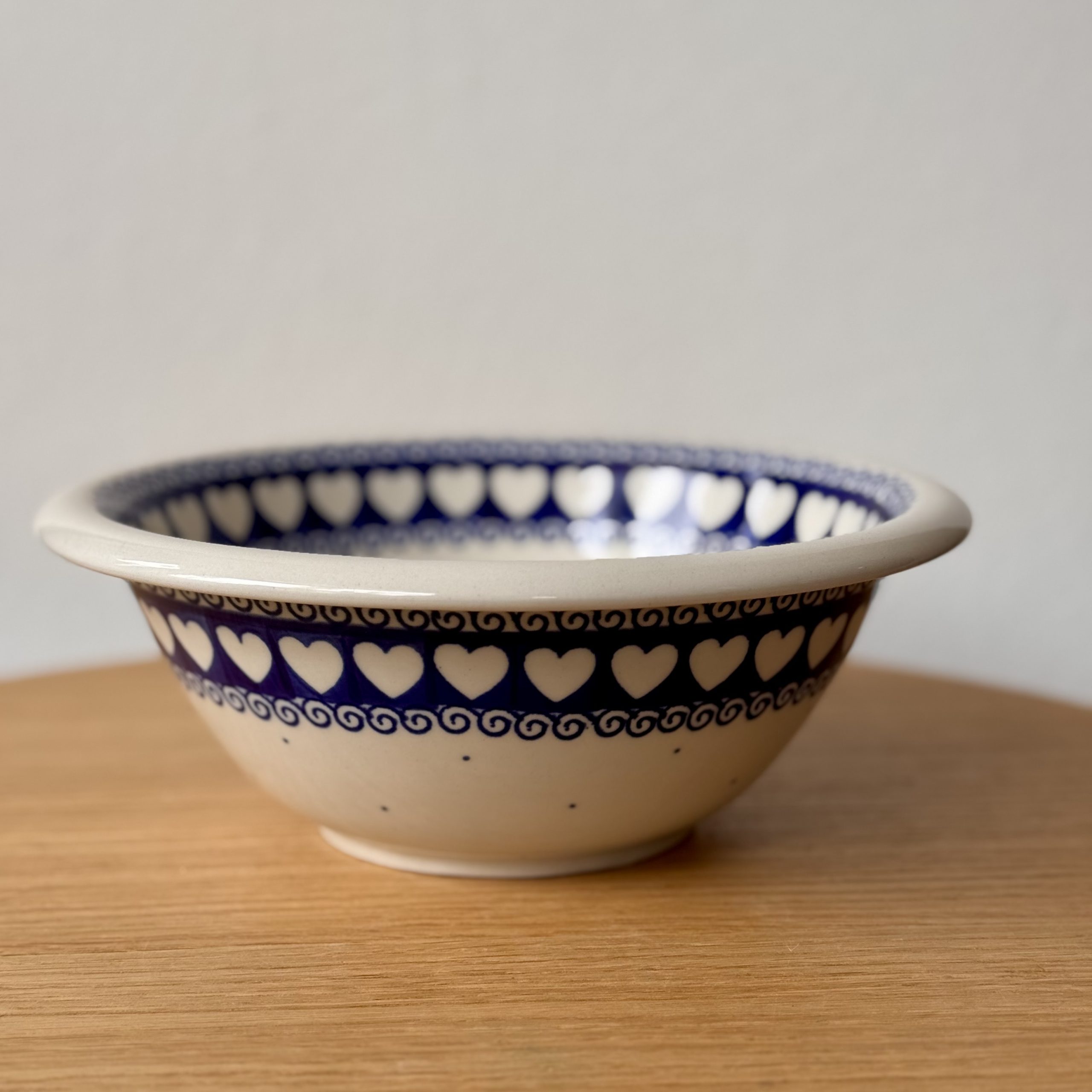 Miska ceramiczna (862) - śr 21cm wys 8cm - 375M Serca