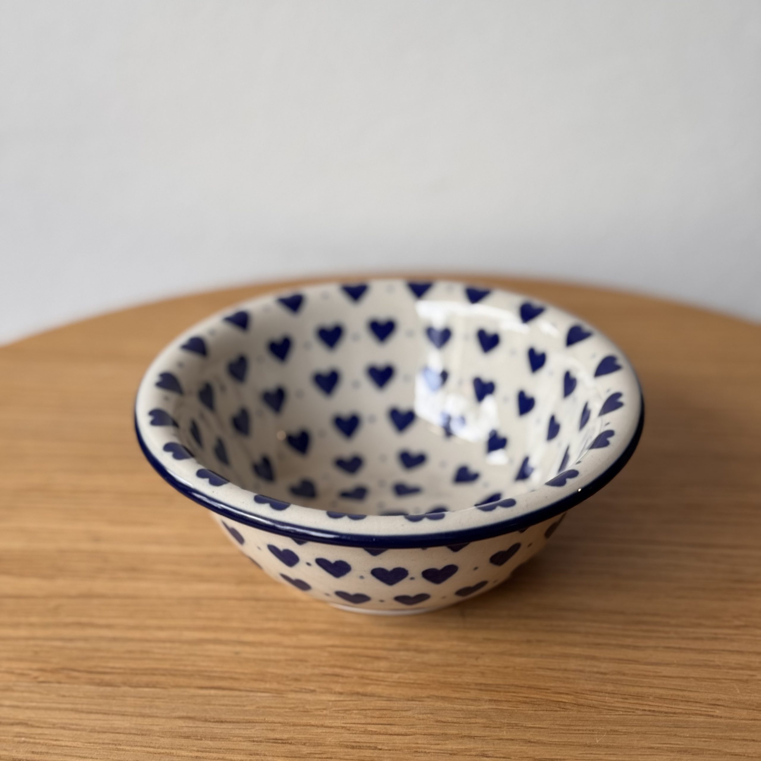 Miska ceramiczna (865) - śr 15,5cm wys 5,5cm - 570BX Serduszka - obrazek 2