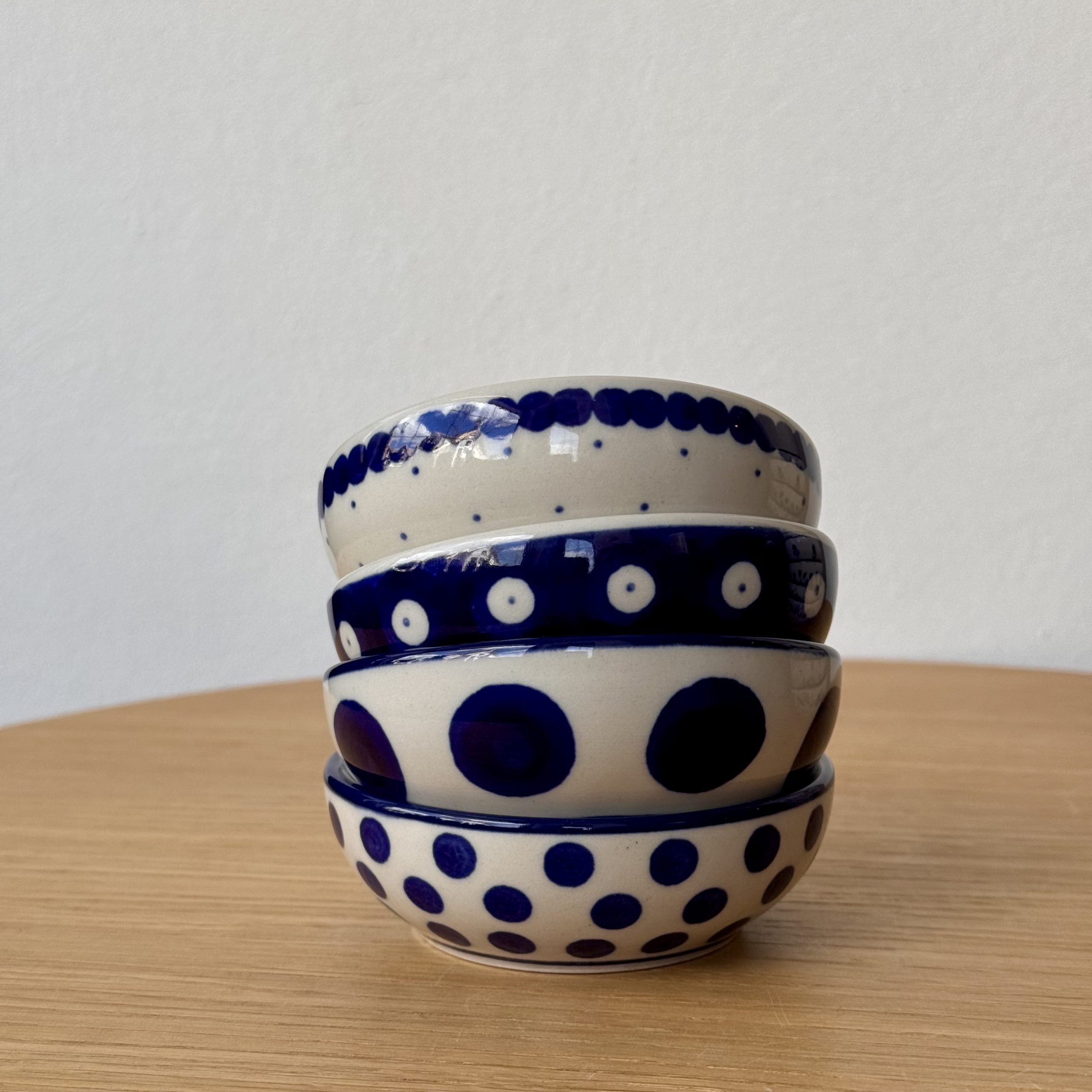 Miseczka ceramiczna (B88) - śr 9cm - 70A Klasyczne kropki - obrazek 4