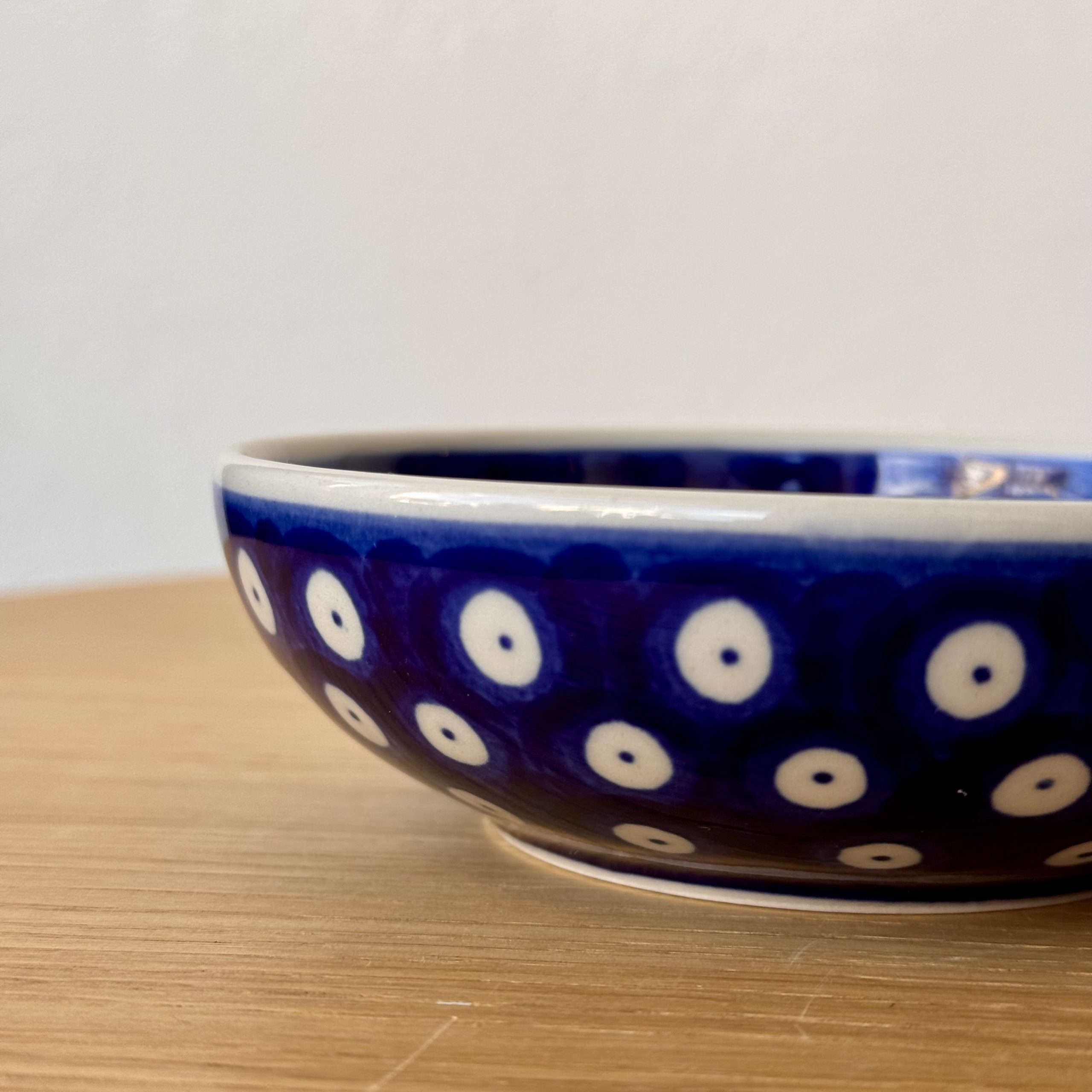 Miseczka ceramiczna (B89) - śr 13cm - 70A Klasyczne kropki - obrazek 3