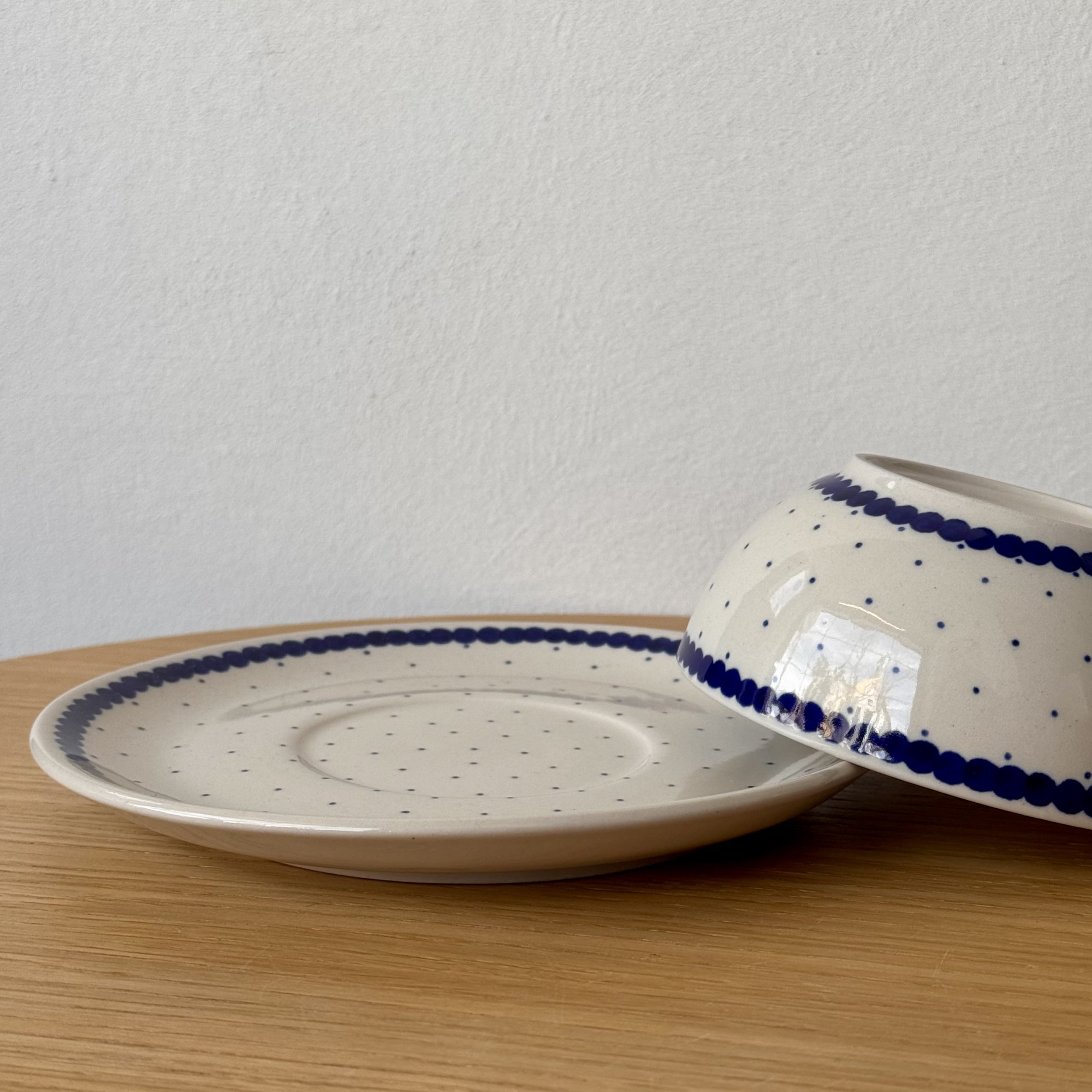 Filiżanka ze spodkiem (C31) - 250 ml - 61A Mini kropka niebieska - obrazek 5
