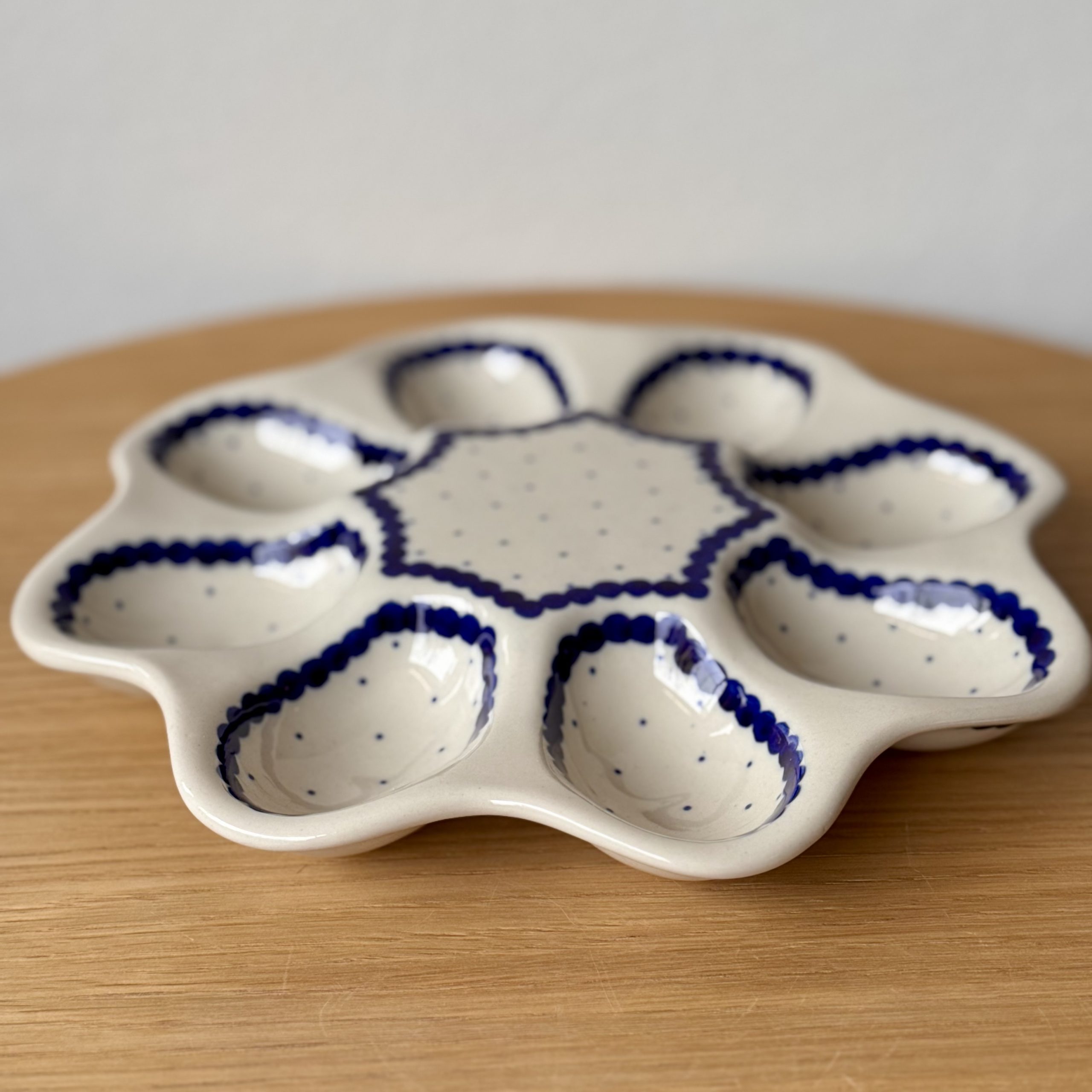 Talerz na jajka (E15) - śr 22,5 cm - 61A Mini kropka niebieska - obrazek 2