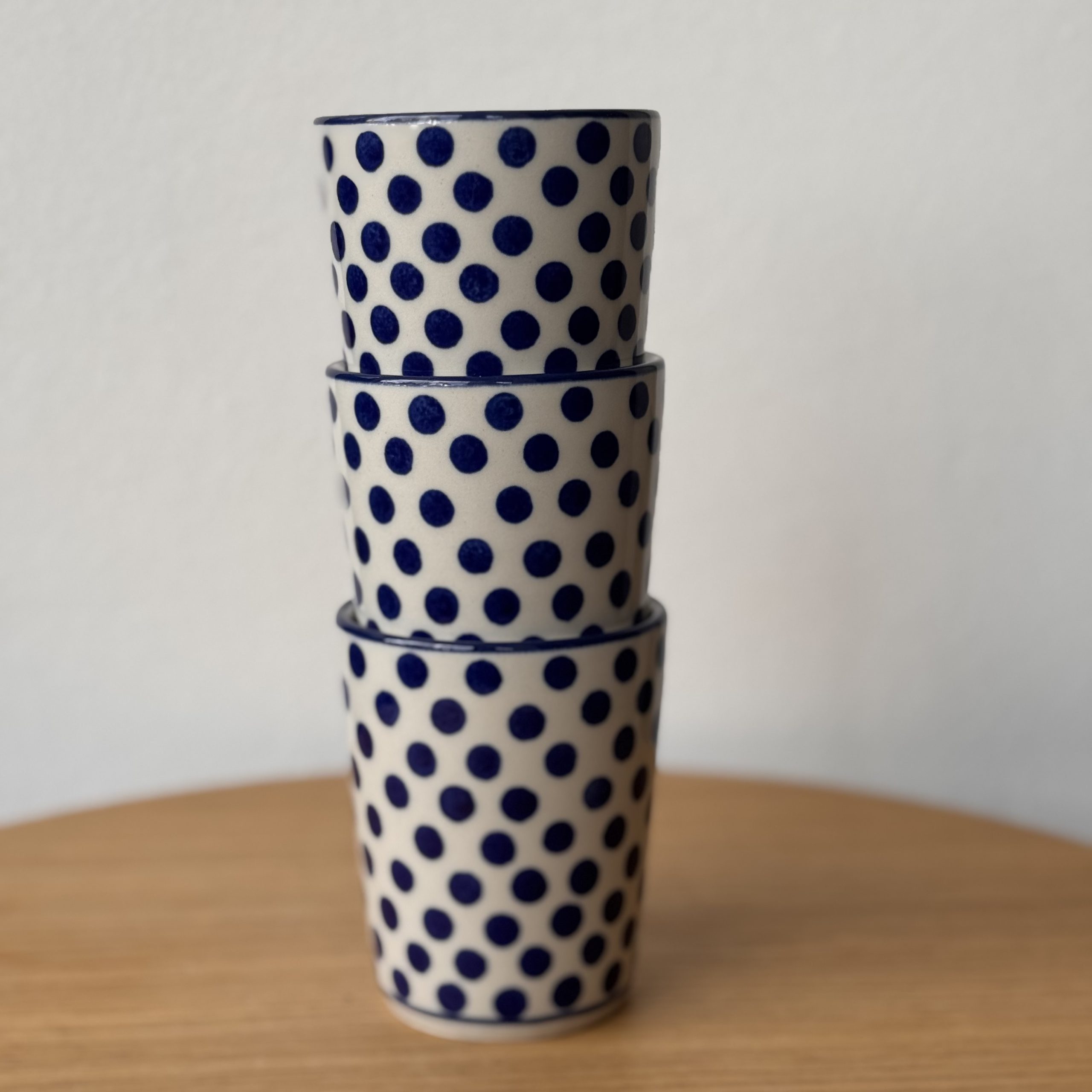 Kubek ceramiczny (E83) - 200 ml - 61X Kropki - obrazek 4