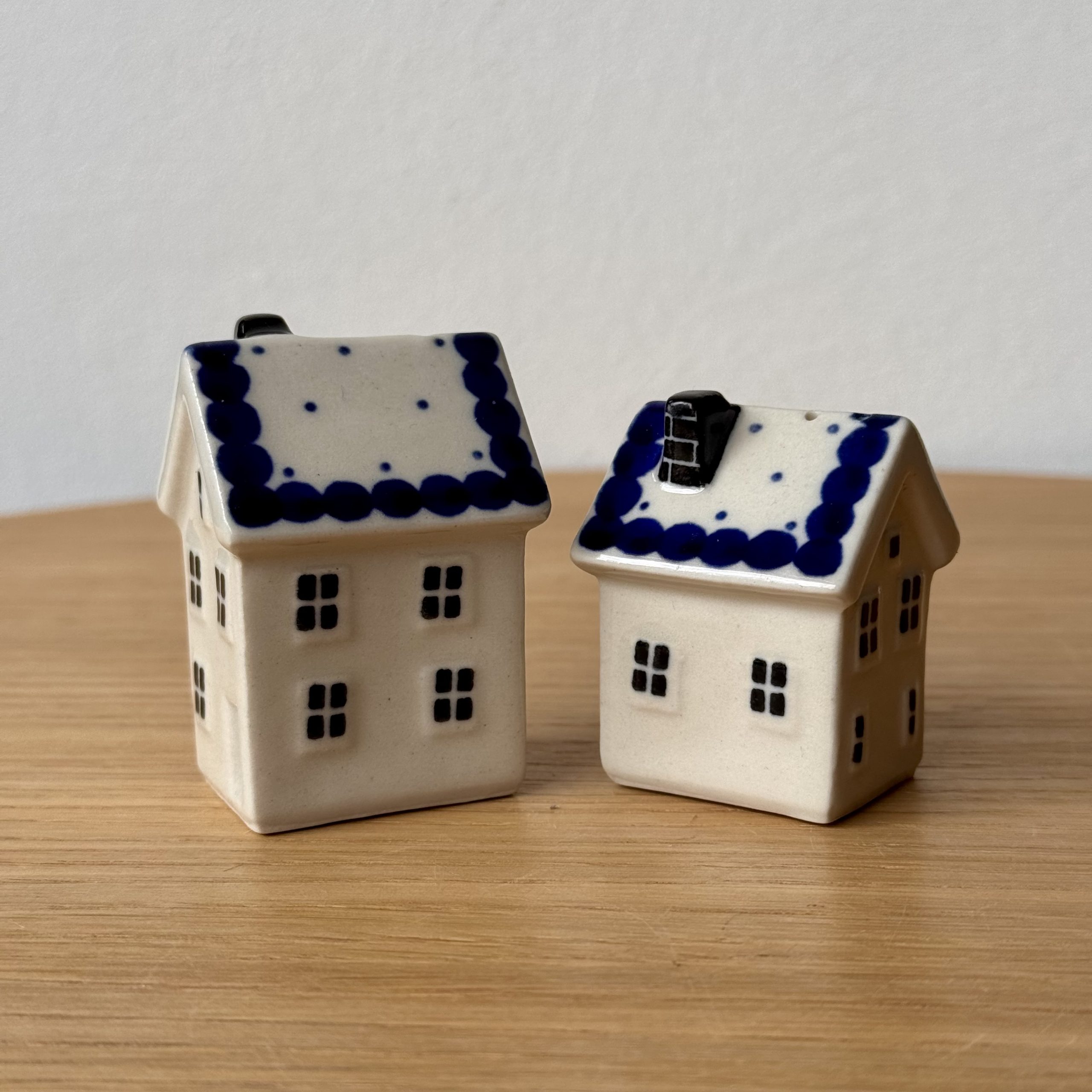 Solniczka "domek" (G24) - wys 5,5 cm - 61A Mini kropka niebieska - obrazek 4