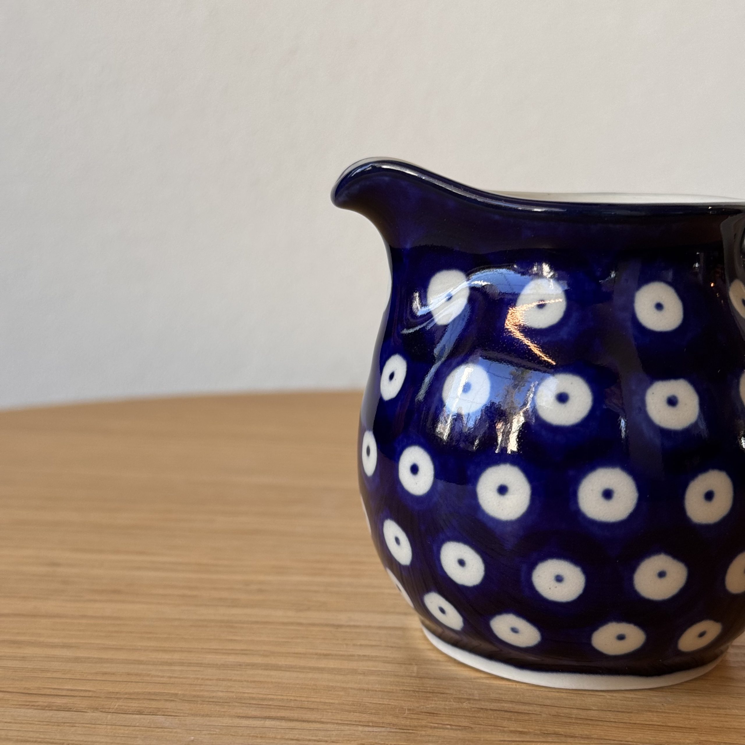Dzbanek, mlecznik (286) - 200 ml - 70A Klasyczne kropki - obrazek 4