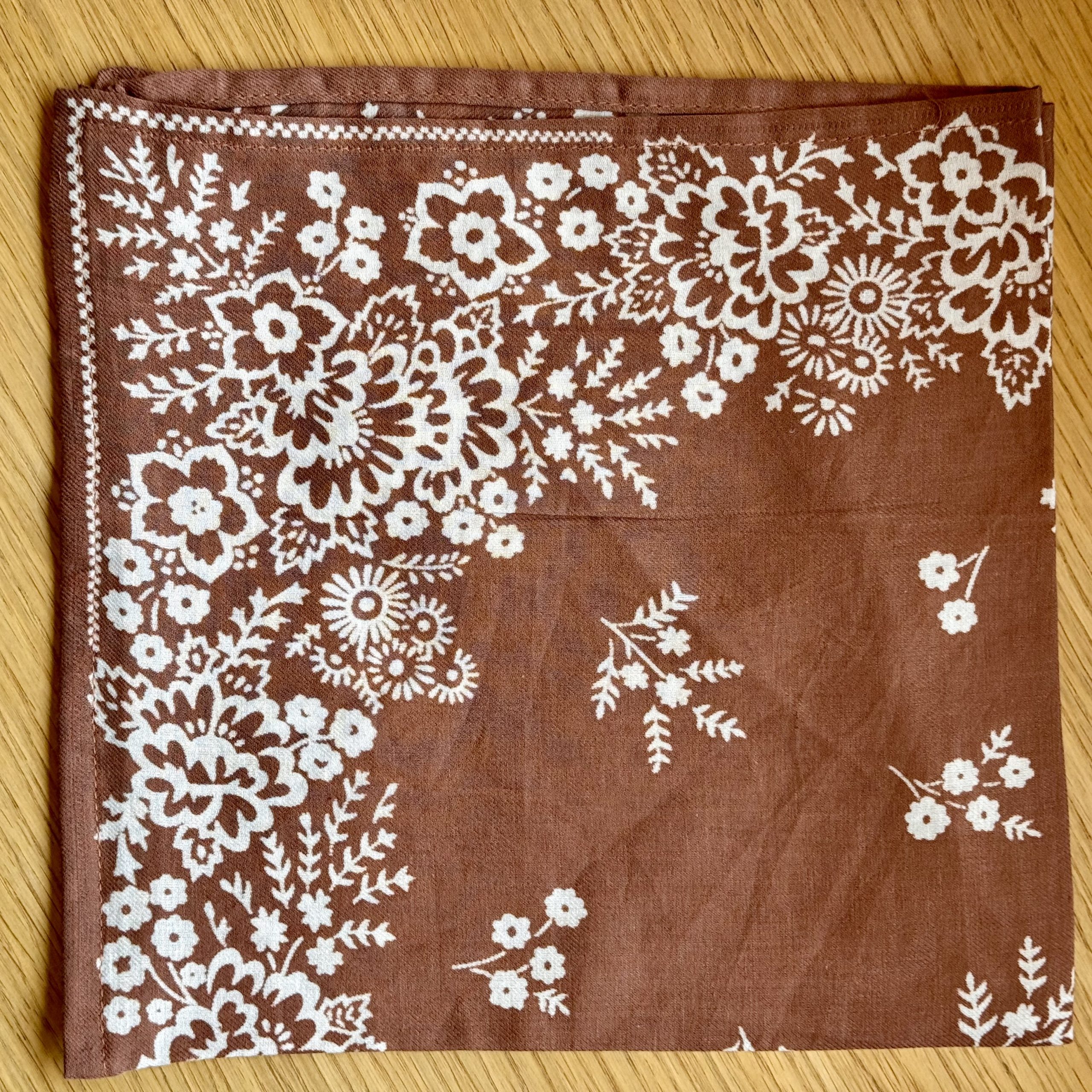 Apaszka Flowers Cinnamon 50x50cm (SCC-FL-50) - obrazek 4