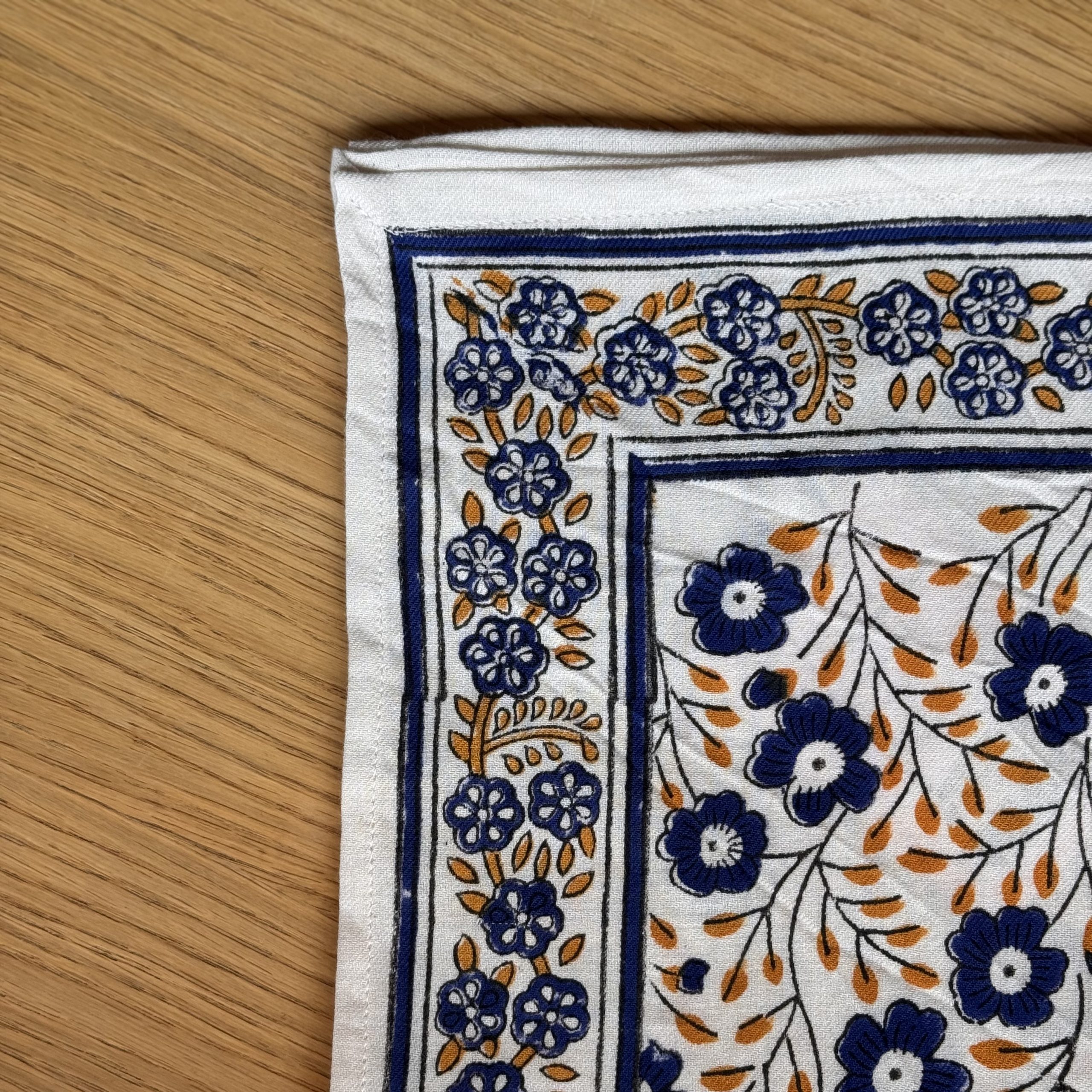 Apaszka Bellis Safir 50x50cm (SCS-FL-50) - obrazek 4